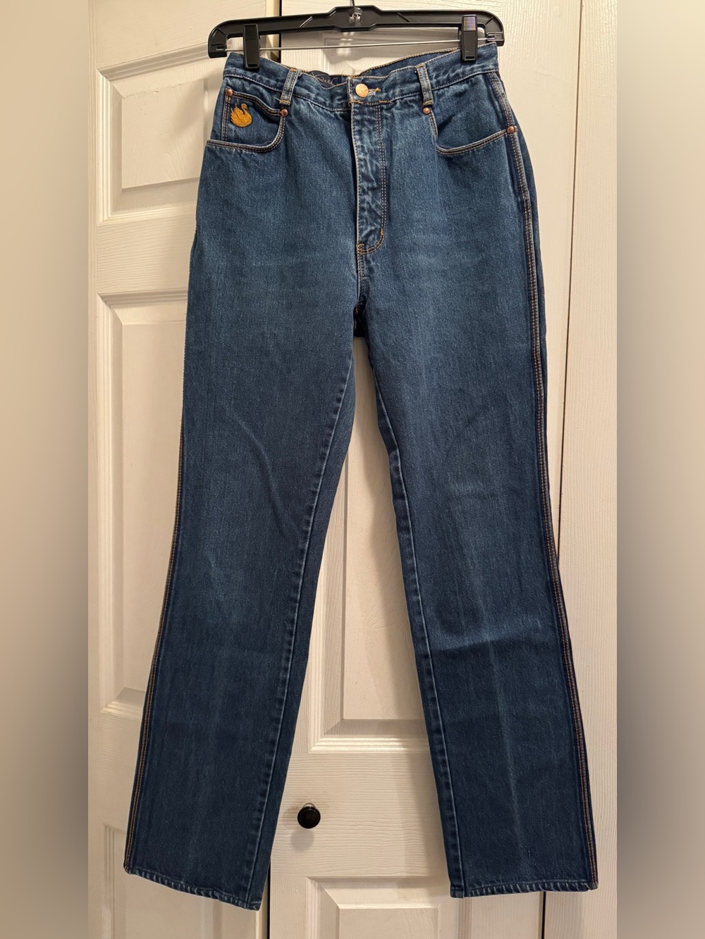 Gloria Vanderbilt
80s Vintage Women's High Rise, Straight Leg Jeans - Size 12